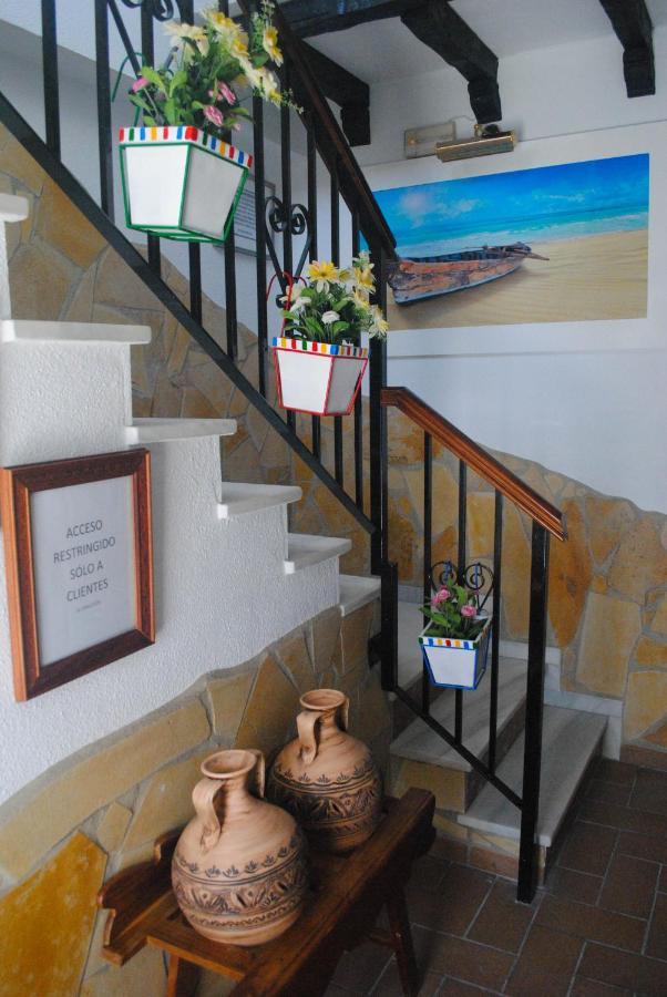 Hostal Costa De La Luz Conil De La Frontera Luaran gambar