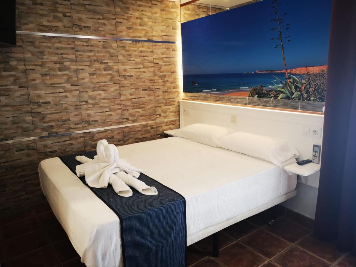 Hostal Costa De La Luz Conil De La Frontera Luaran gambar