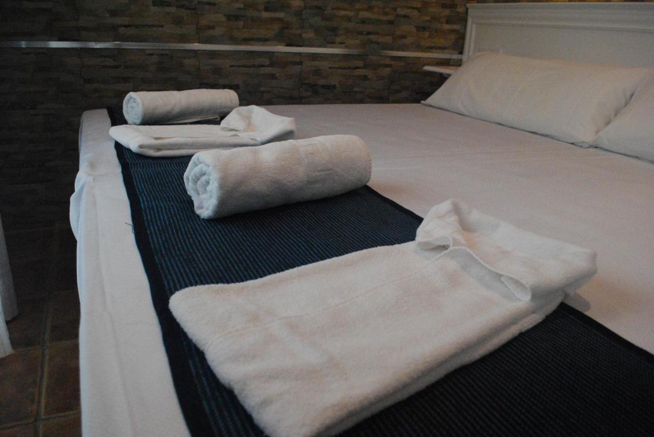 Hostal Costa De La Luz Conil De La Frontera Luaran gambar
