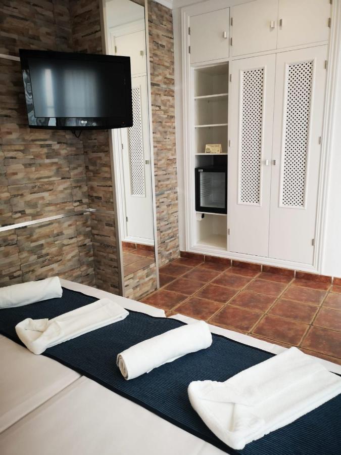 Hostal Costa De La Luz Conil De La Frontera Luaran gambar
