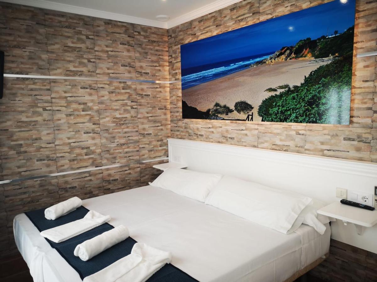 Hostal Costa De La Luz Conil De La Frontera Luaran gambar
