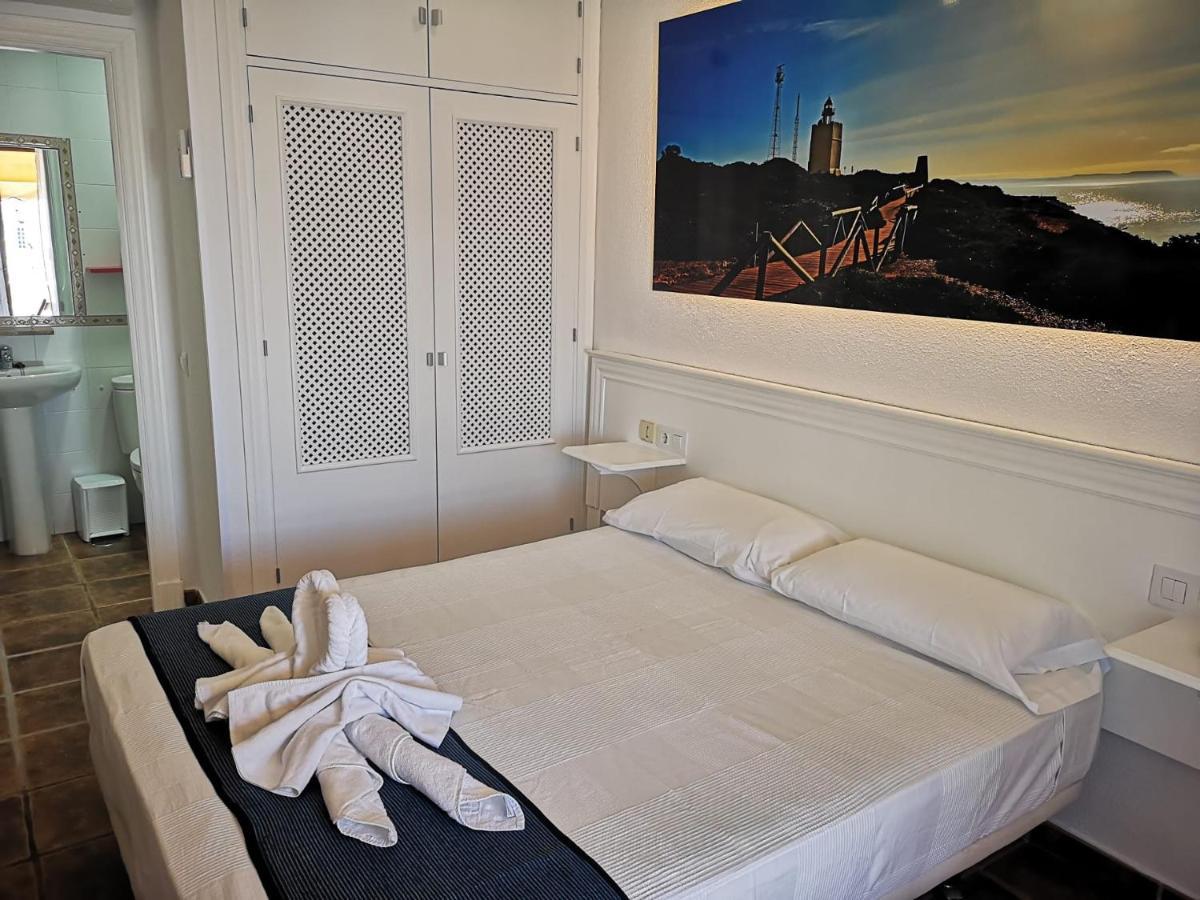 Hostal Costa De La Luz Conil De La Frontera Luaran gambar